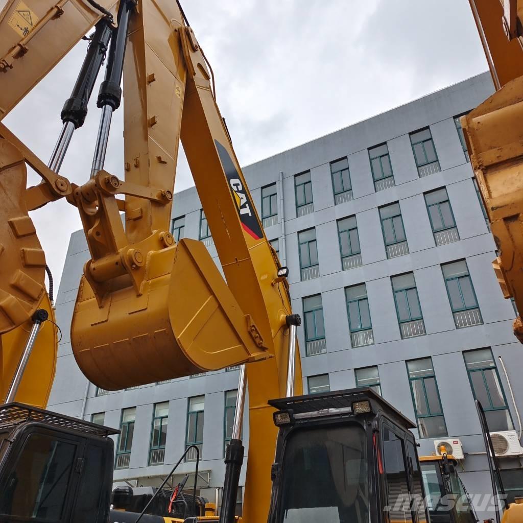 CAT 325D Gravemaskiner på larvebånd