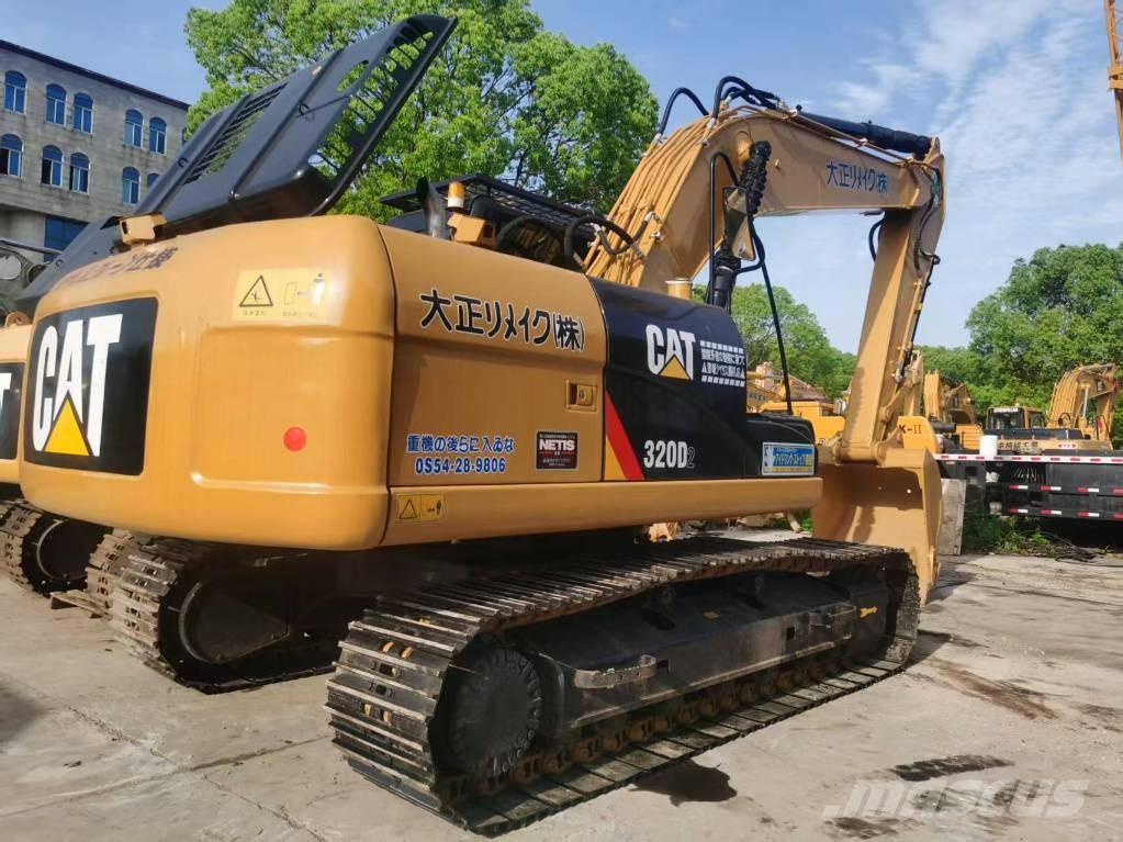 CAT 320D2 Gravemaskiner på larvebånd