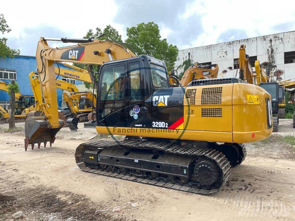 CAT 320 D 2 Midi-gravemaskiner 7t - 12t