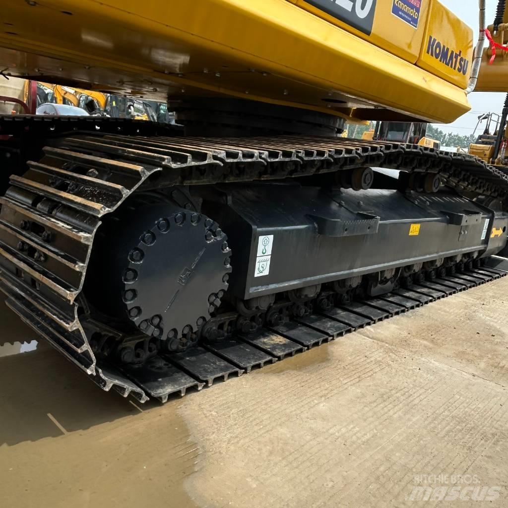 Komatsu 220-8 Gravemaskiner på larvebånd