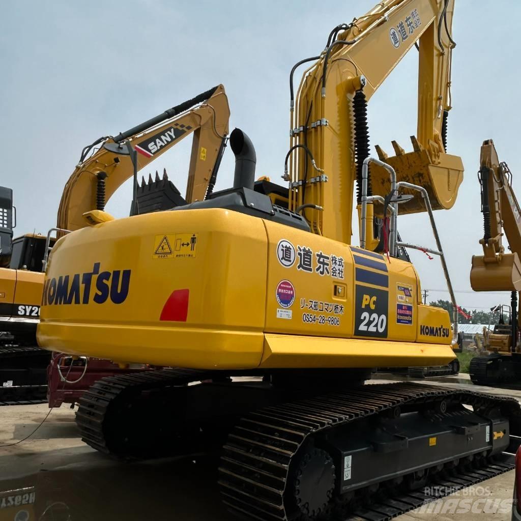 Komatsu 220-8 Gravemaskiner på larvebånd