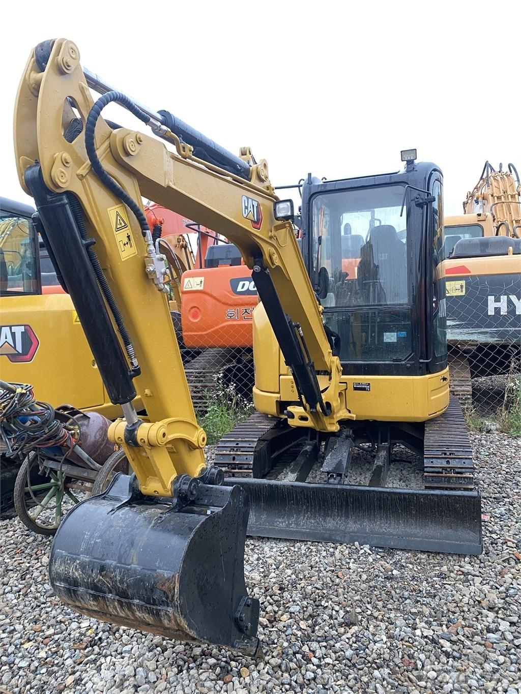 CAT 303E Gravemaskiner på larvebånd