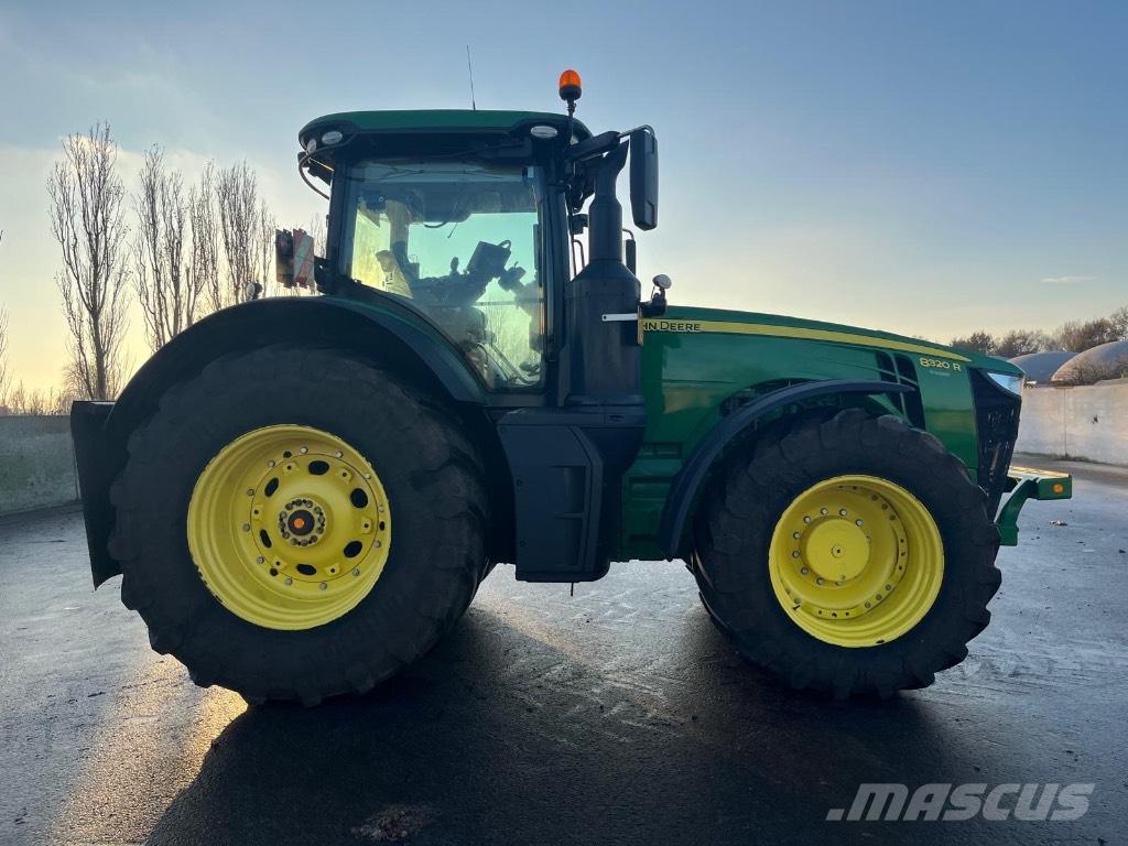 John Deere 8320 R Traktorer