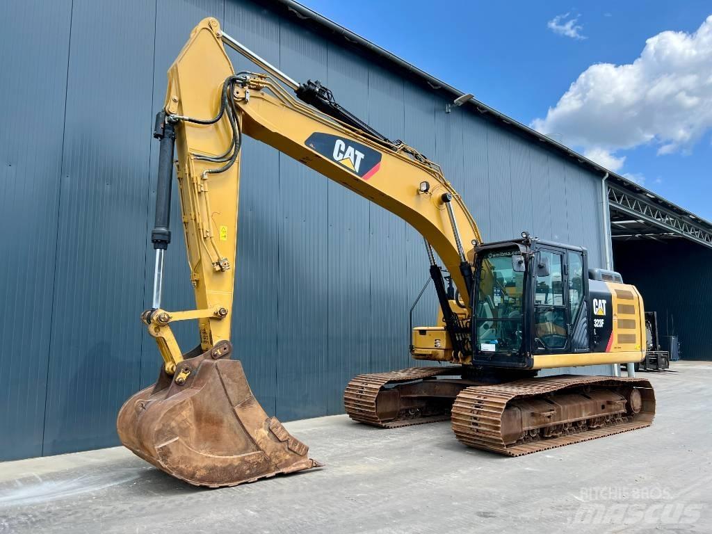 CAT 323F L Gravemaskiner på larvebånd