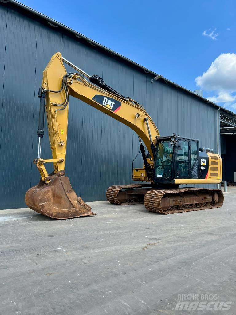 CAT 323F L Gravemaskiner på larvebånd