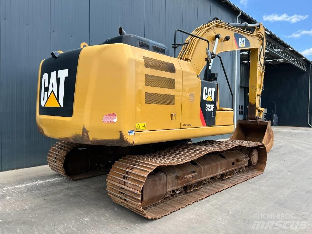 CAT 323F L Gravemaskiner på larvebånd