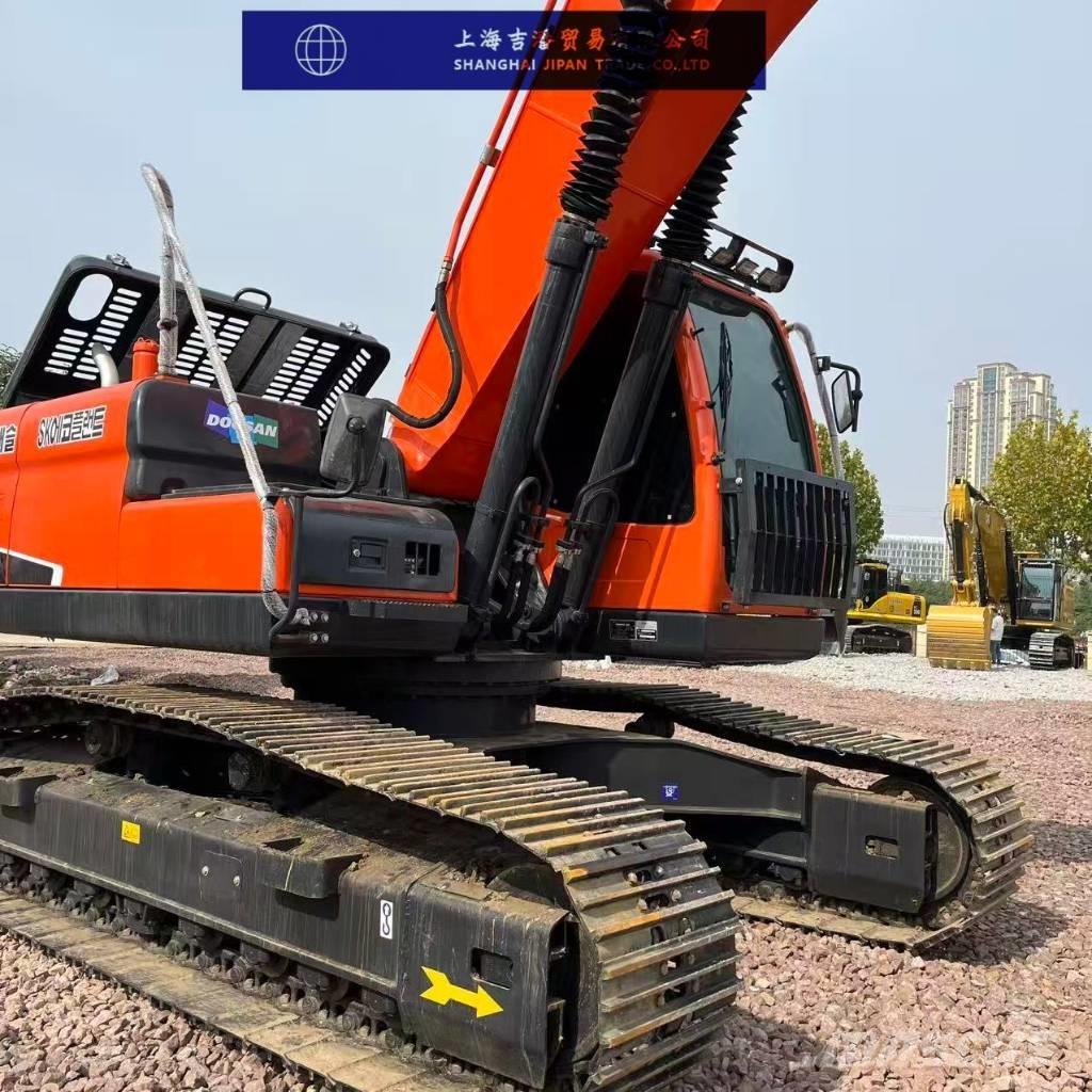 Doosan DX 225 Gravemaskiner på larvebånd