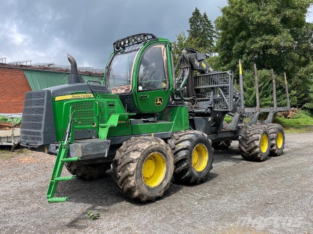 John Deere 1210 G Udkørselsmaskiner
