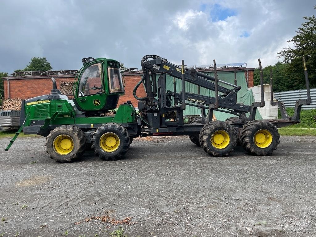 John Deere 1210 G Udkørselsmaskiner