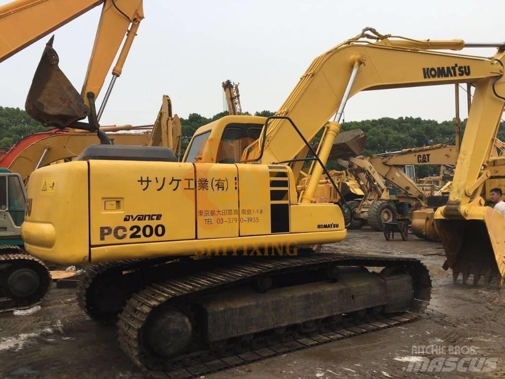 Komatsu PC 200 Gravemaskiner på larvebånd