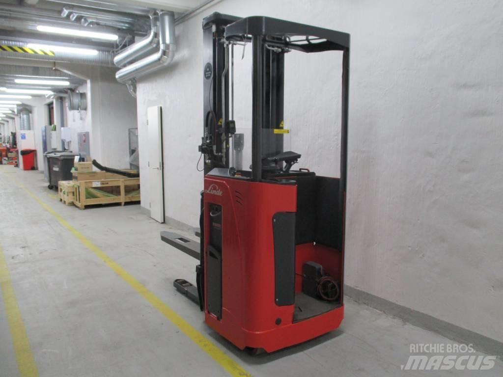 Linde L1600 ttfys Selvkørende stablere