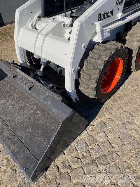 Bobcat S 130 Minilæsser - knækstyret