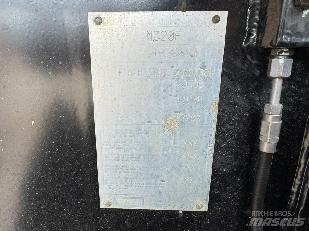 CAT M320F Gravemaskiner på hjul