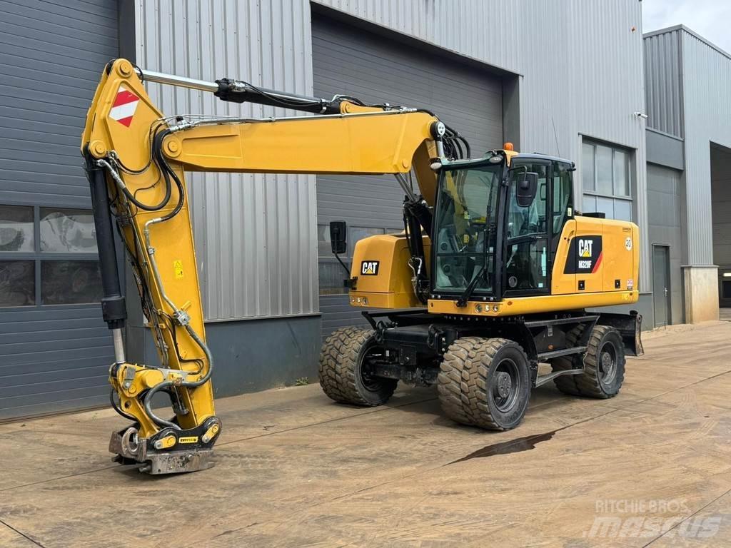 CAT M320F Gravemaskiner på hjul
