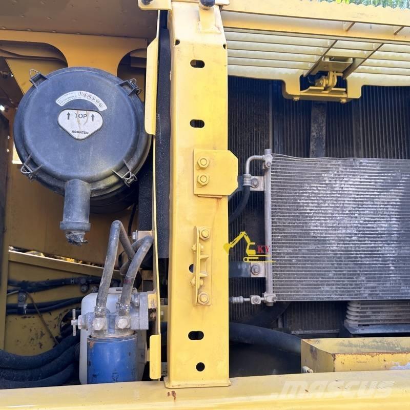 Komatsu PC 200-8 Gravemaskiner på larvebånd