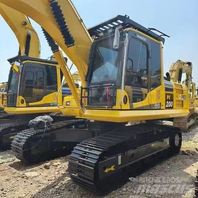 Komatsu PC 200-8 Midi-gravemaskiner 7t - 12t
