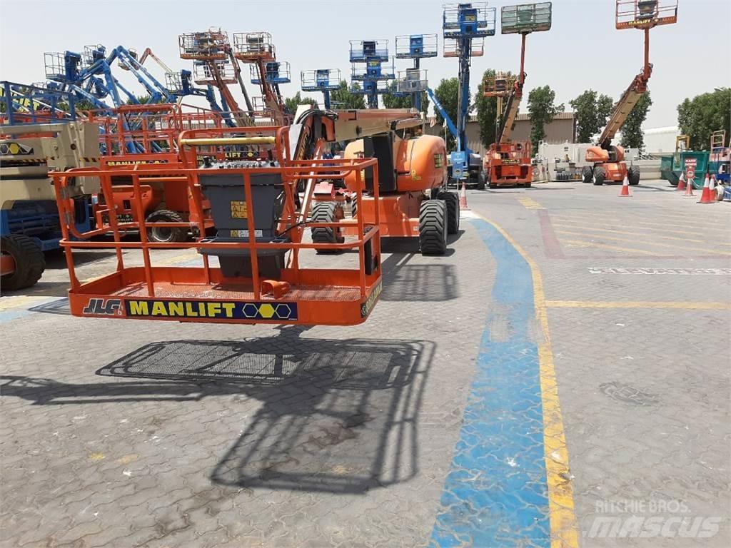 JLG 800AJ Bomlifte med knækarm