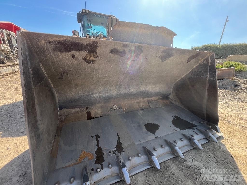 Volvo L180F Læssemaskiner på hjul