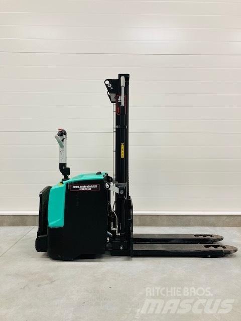 Mitsubishi SBP16N2iR Selvkørende stablere