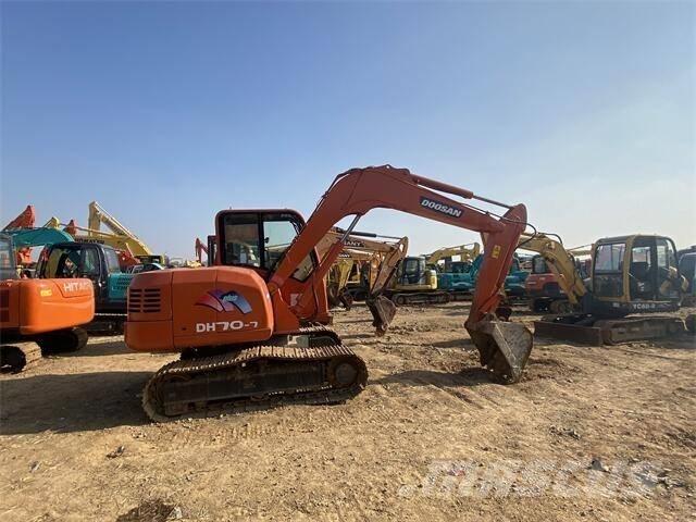 Doosan DH70-7 Gravemaskiner på larvebånd