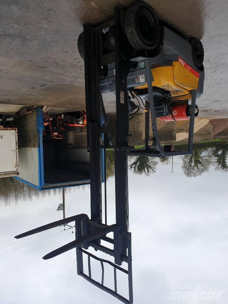 TCM FG25T3 LPG gaffeltrucks