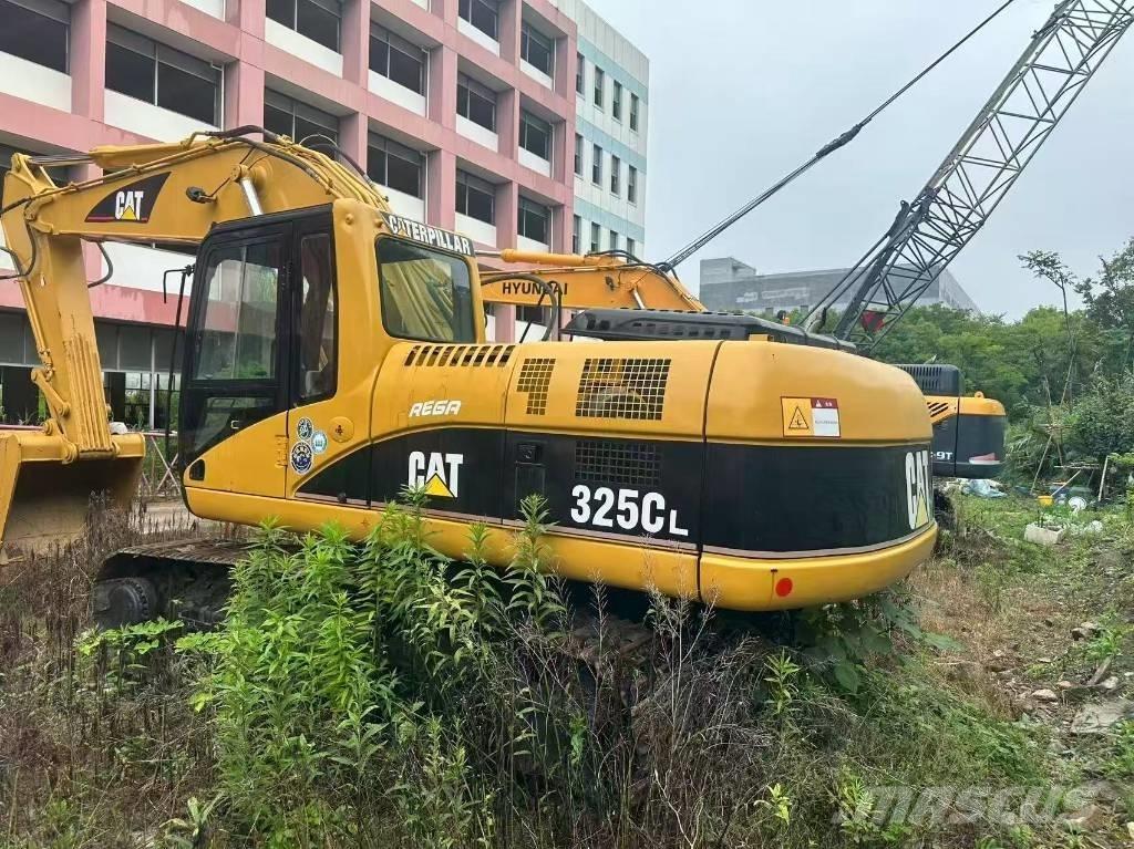 CAT 325 CL Gravemaskiner på larvebånd