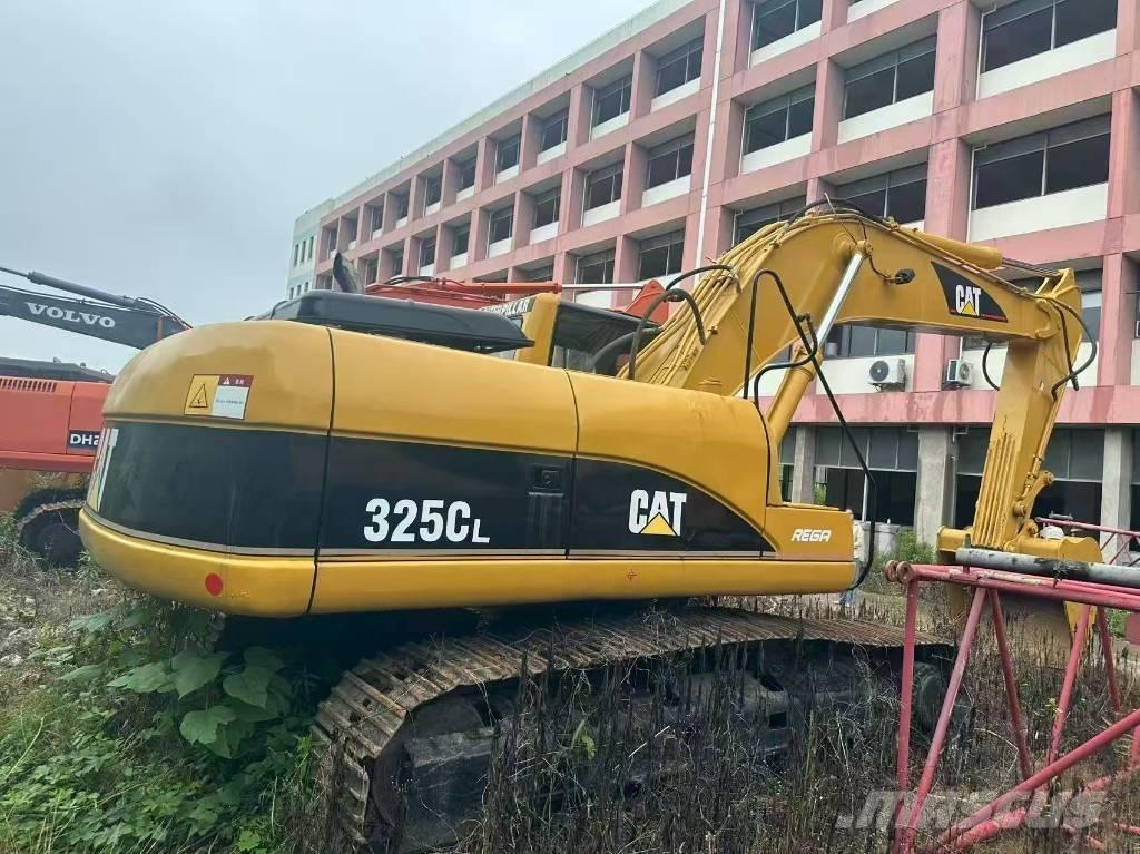 CAT 325 CL Gravemaskiner på larvebånd