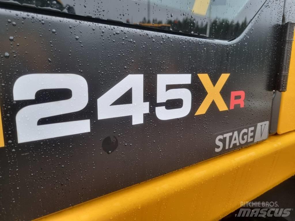 JCB 245 XR Gravemaskiner på larvebånd