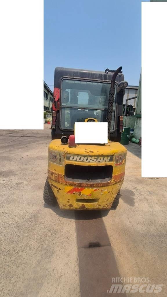 Hyundai D30 Gaffeltrucks - andre