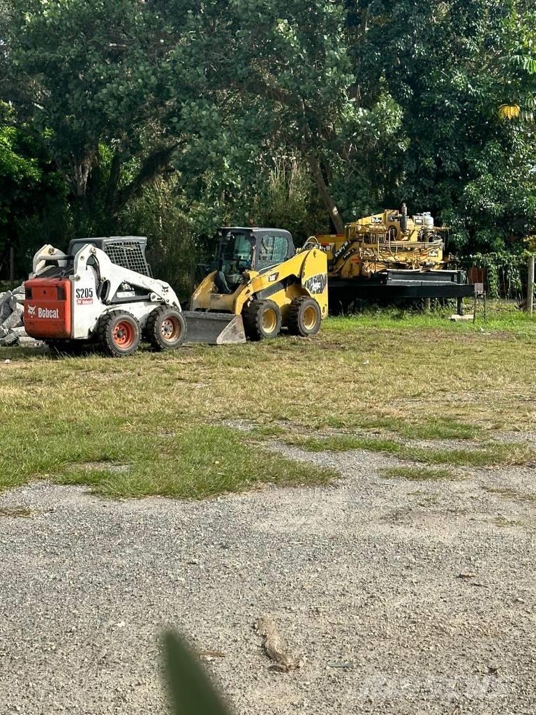 CAT 246 C Minilæsser - skridstyret