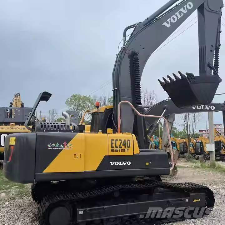 Volvo EC240D Gravemaskiner på larvebånd
