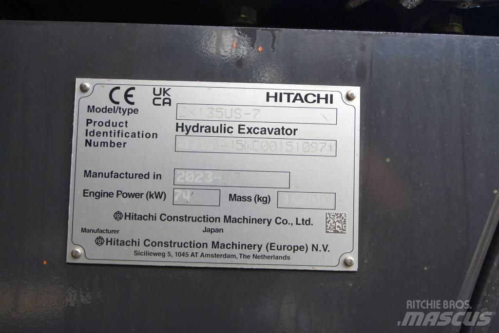 Hitachi ZX 135 US-7 Gravemaskiner på larvebånd