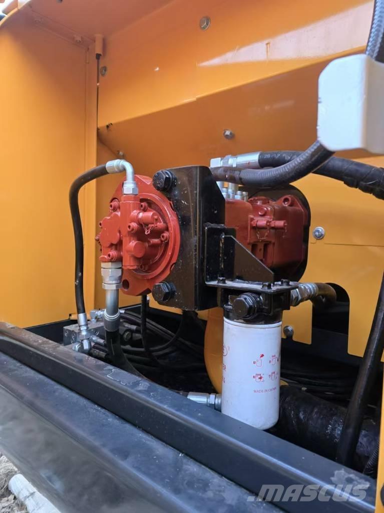 Hyundai R 220-9 S Gravemaskiner på larvebånd