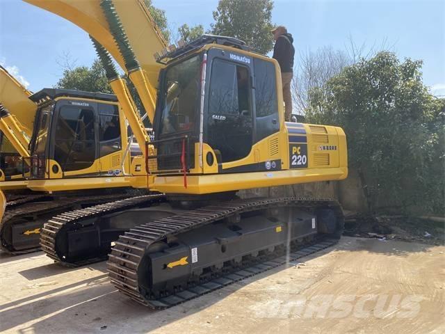 Komatsu PC 220-8 Gravemaskiner på larvebånd
