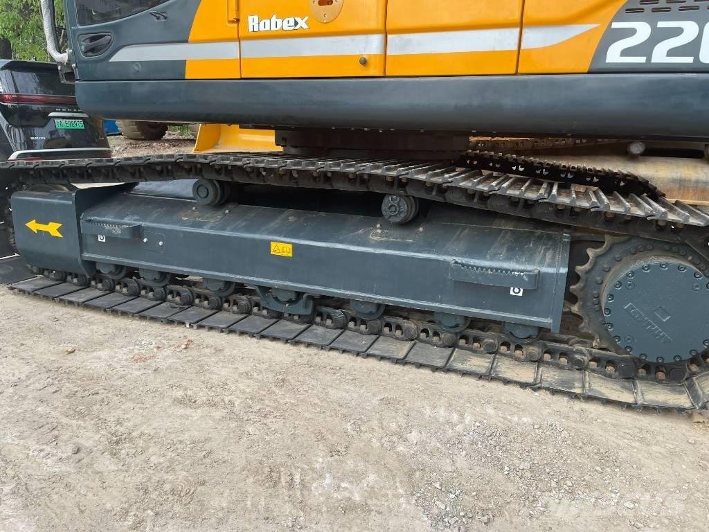 Hyundai 220LC-9S Gravemaskiner på larvebånd