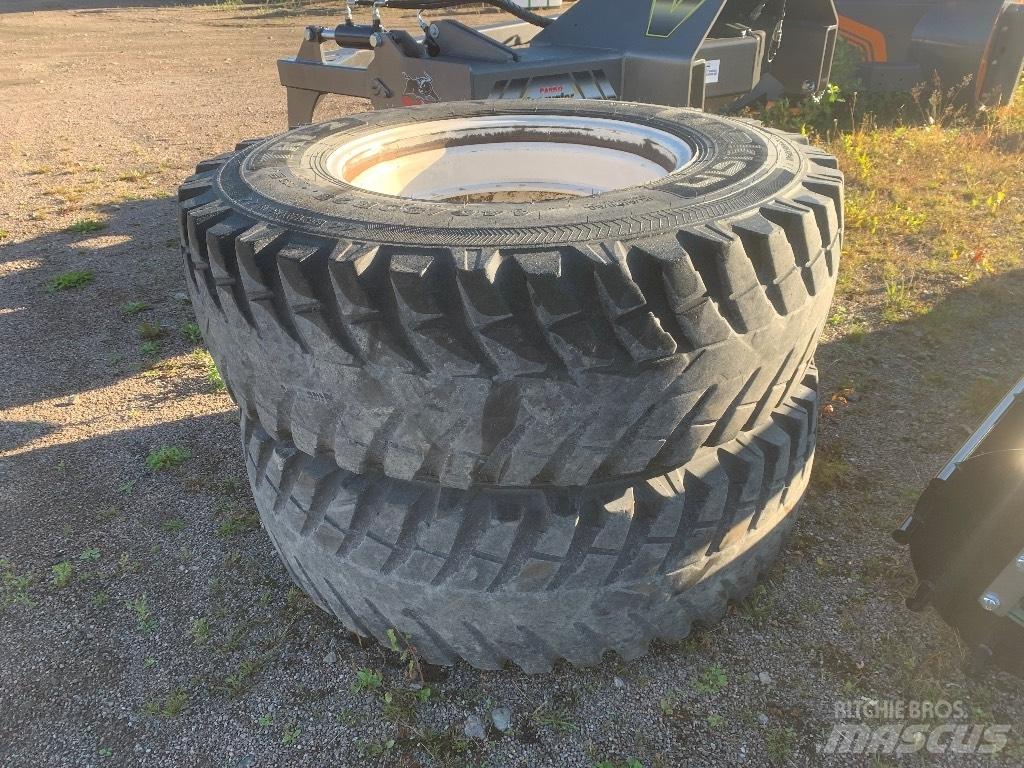 Nokian 16.9 R28 Hjul, Dæk og Fælge