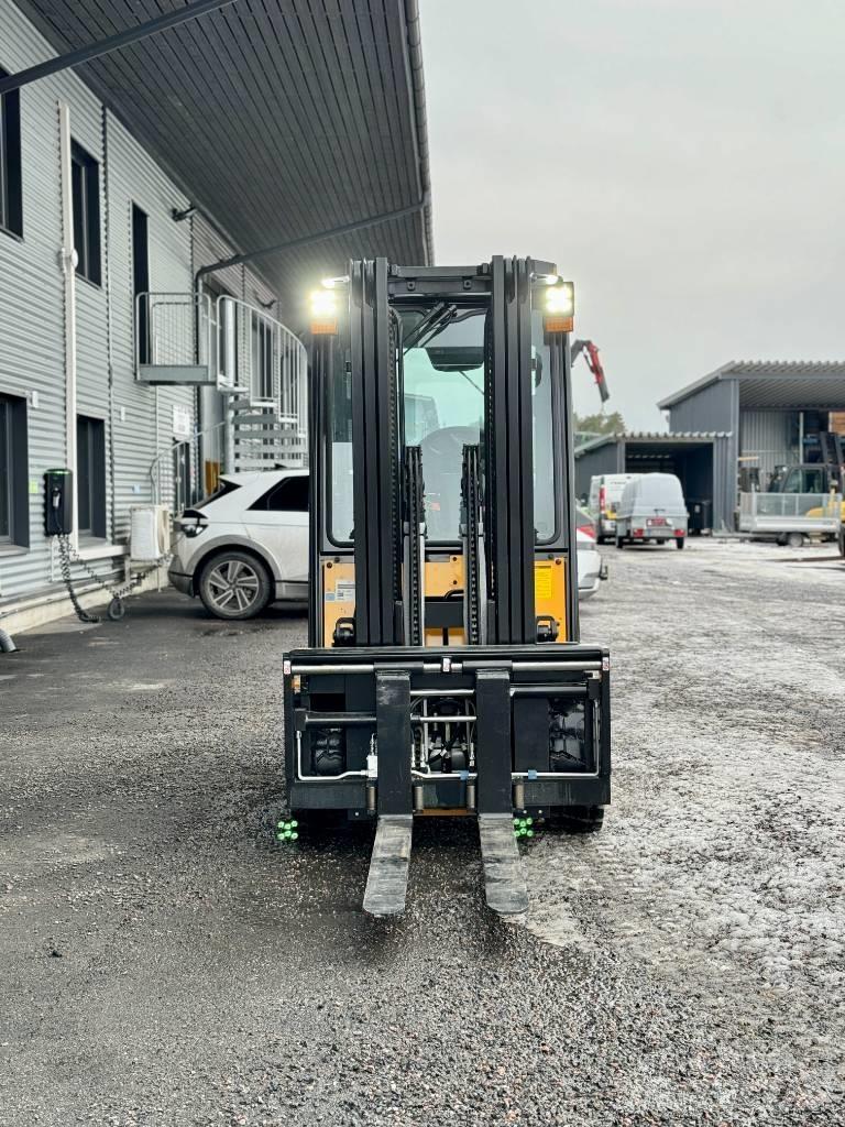 Hyundai 35B-9U El gaffeltrucks