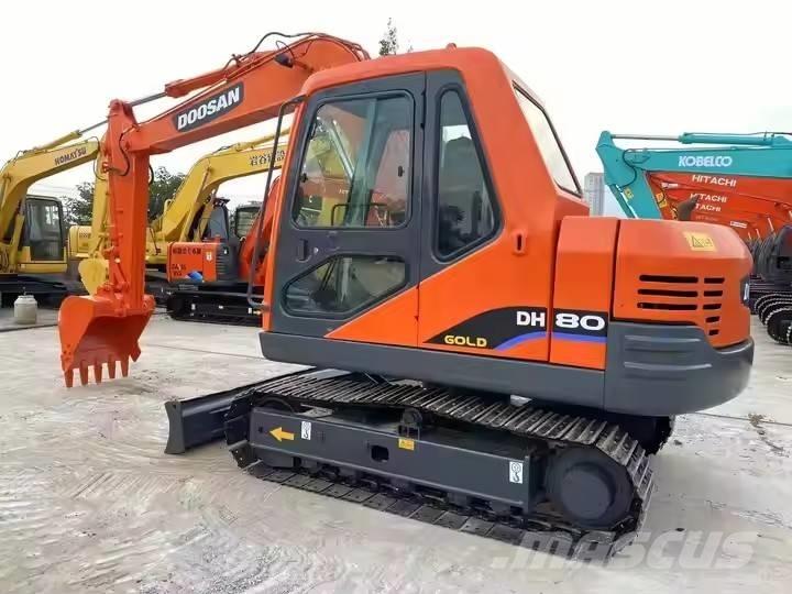 Doosan DH 80 Midi-gravemaskiner 7t - 12t