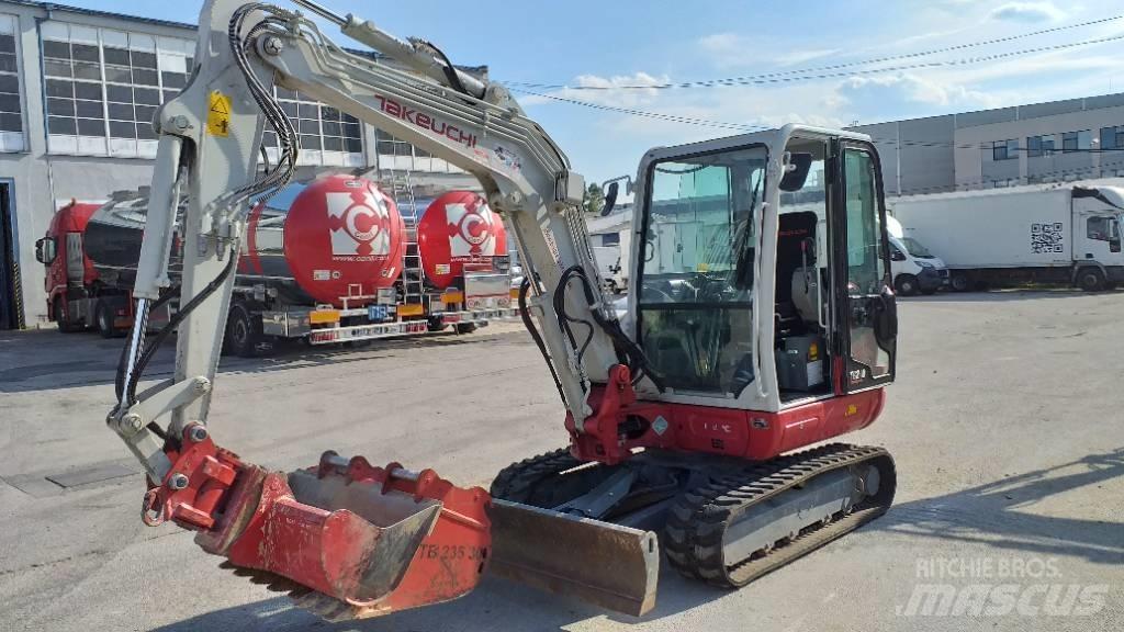 Takeuchi TB 240 Minigravemaskiner