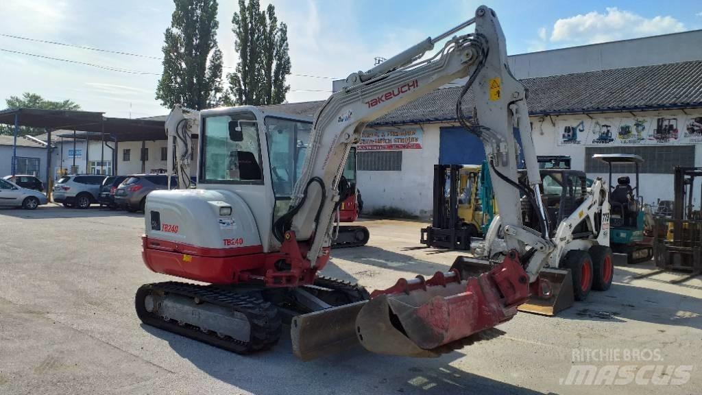 Takeuchi TB 240 Minigravemaskiner