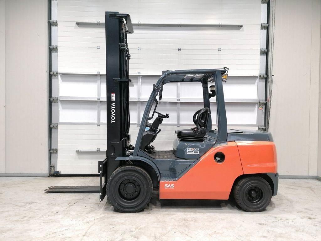 Toyota 40-8FD50N Diesel gaffeltrucks