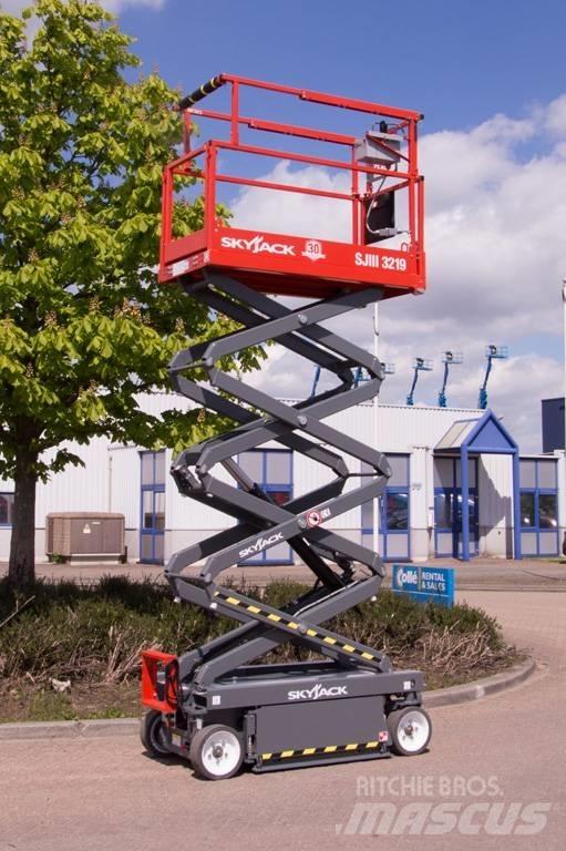 SkyJack SJIII3219 Saxlifte