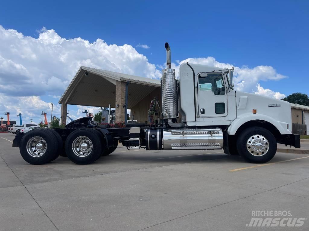 Kenworth T 800 Trækkere
