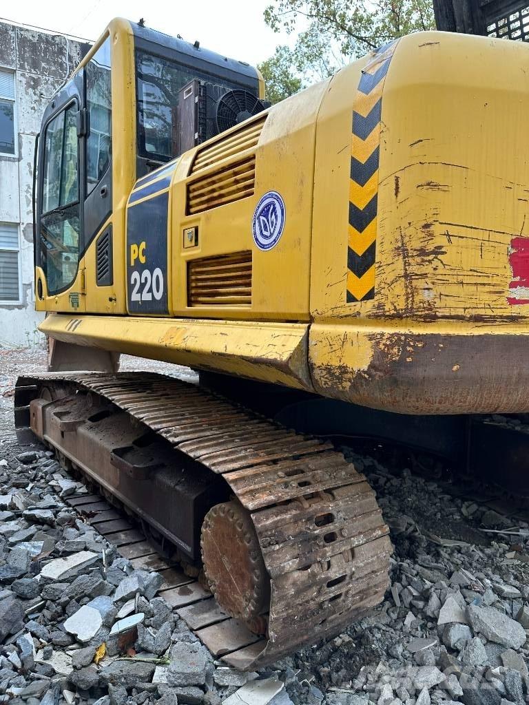 Komatsu PC220-8MO Gravemaskiner på larvebånd