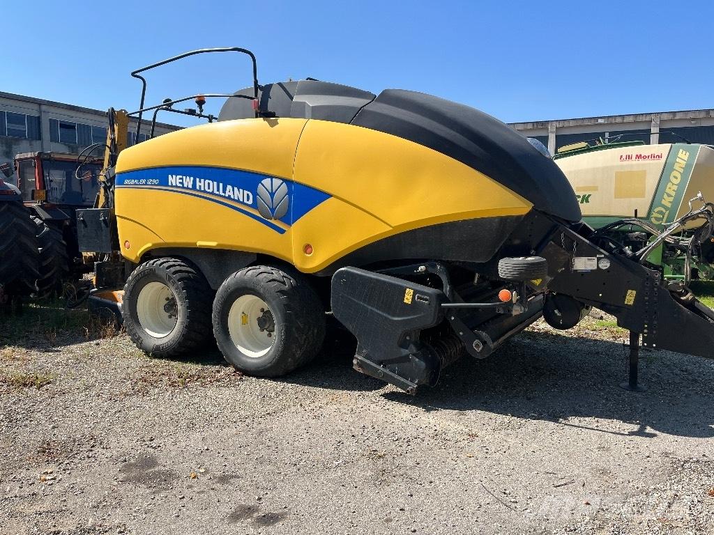 New Holland 1290 Pressere til firkantede baller