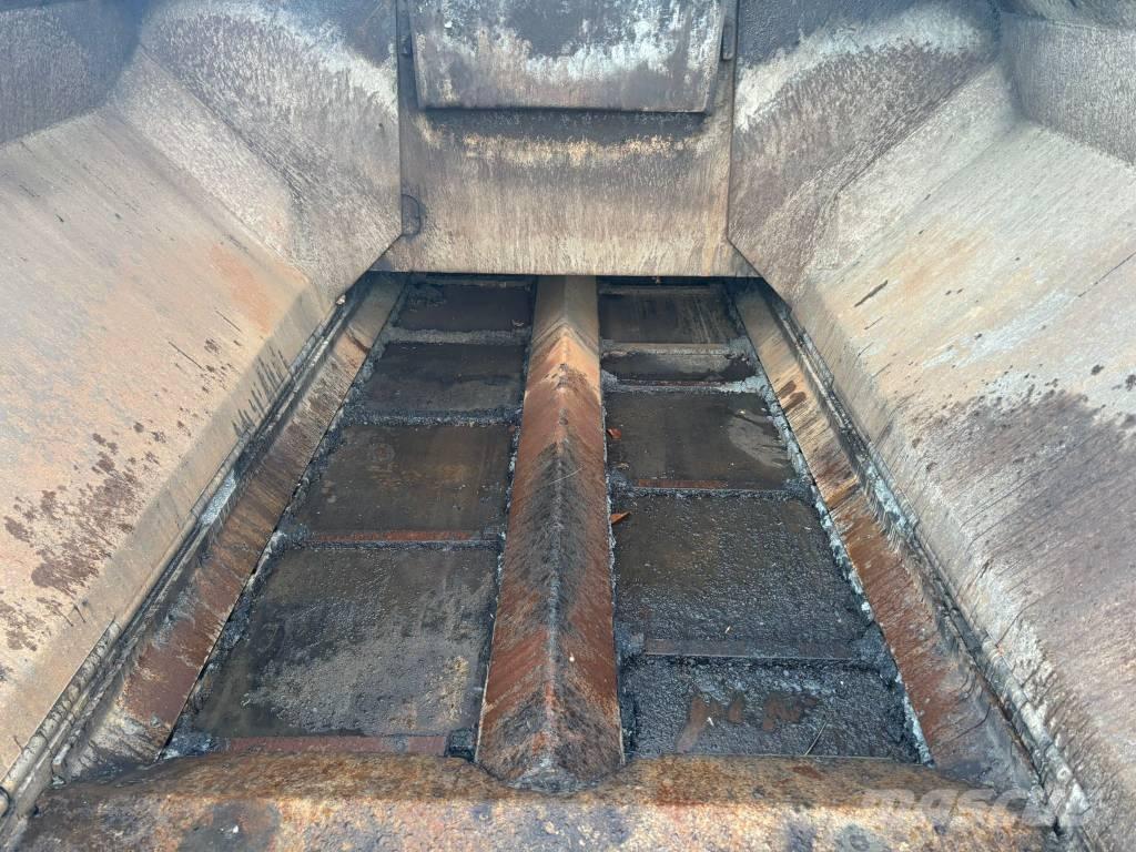 ABG Titan 273 Asfaltudlæggere