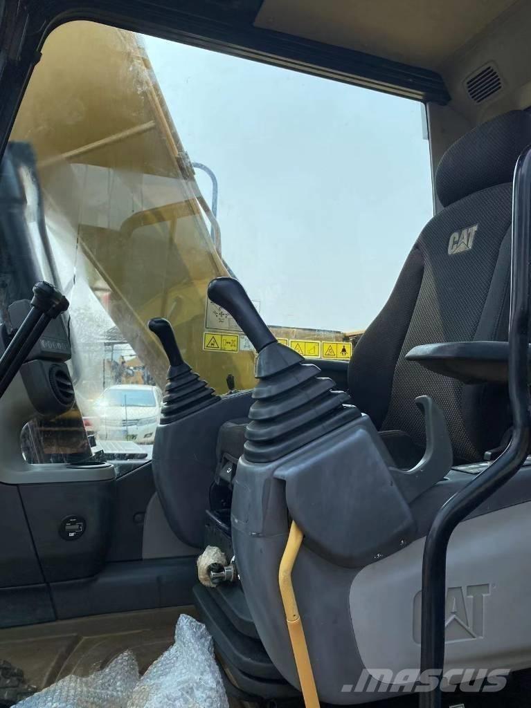 CAT 313 D Gravemaskiner på larvebånd