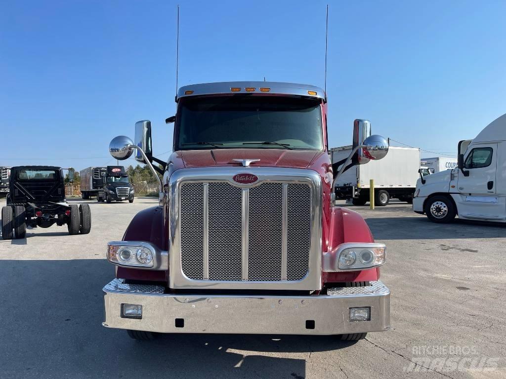 Peterbilt 567 Trækkere
