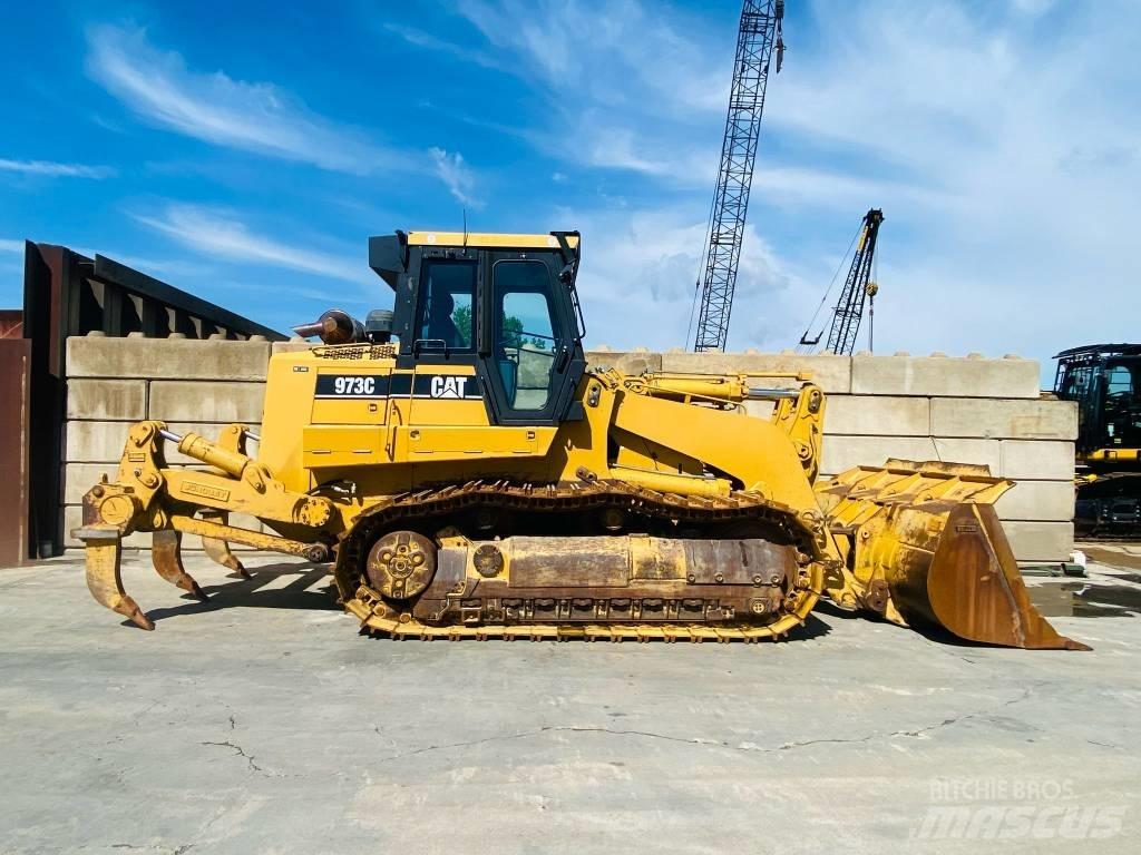 CAT 973 C Larvebåndslæssere