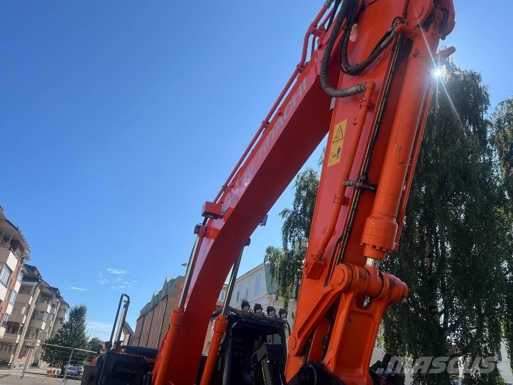 Hitachi ZX 210 LC-5B Gravemaskiner på larvebånd